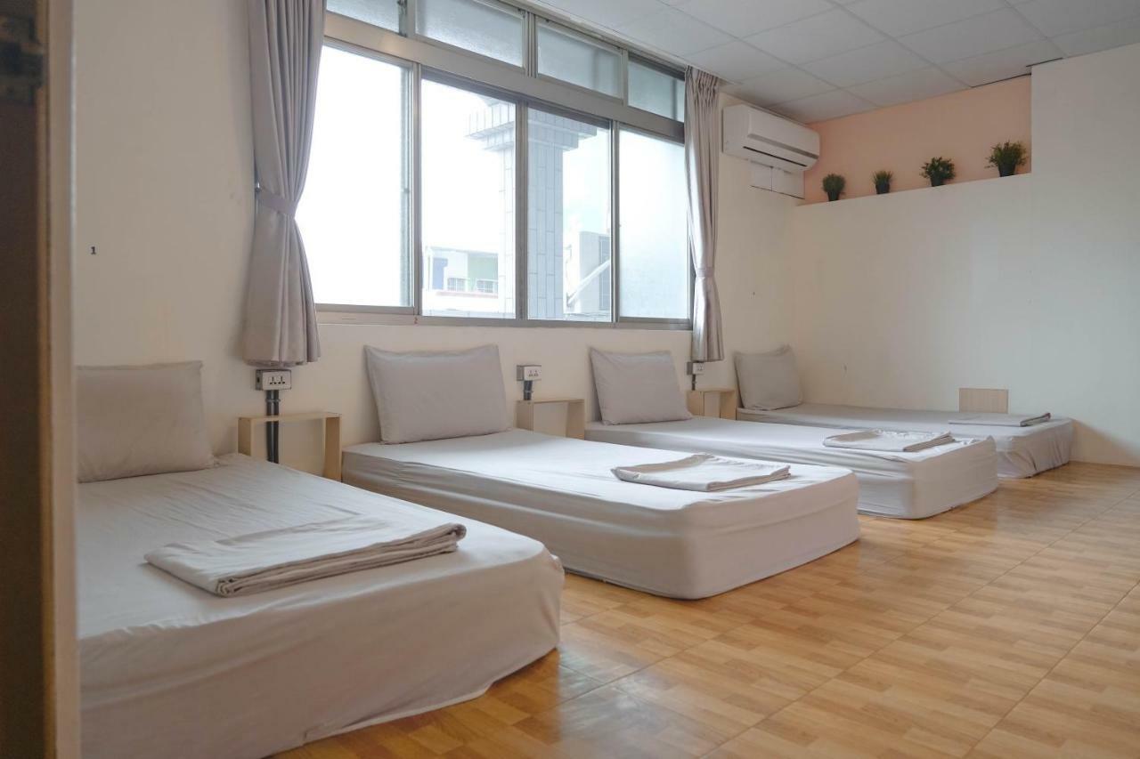 Dulan The Travel Bug Bistro Inn Tungho Kültér fotó
