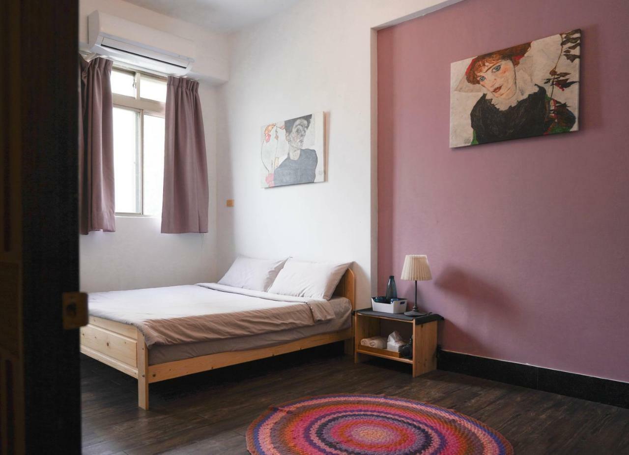 Dulan The Travel Bug Bistro Inn Tungho Kültér fotó