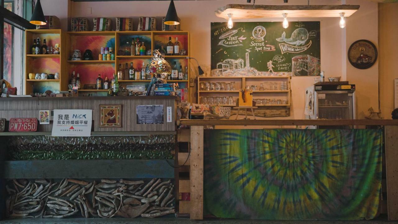 Dulan The Travel Bug Bistro Inn Tungho Kültér fotó